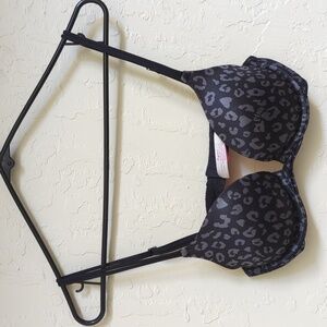 PINK Victoria's Secret Black Pink Animal Print Tee Shirt Push Up Bra Size 32C